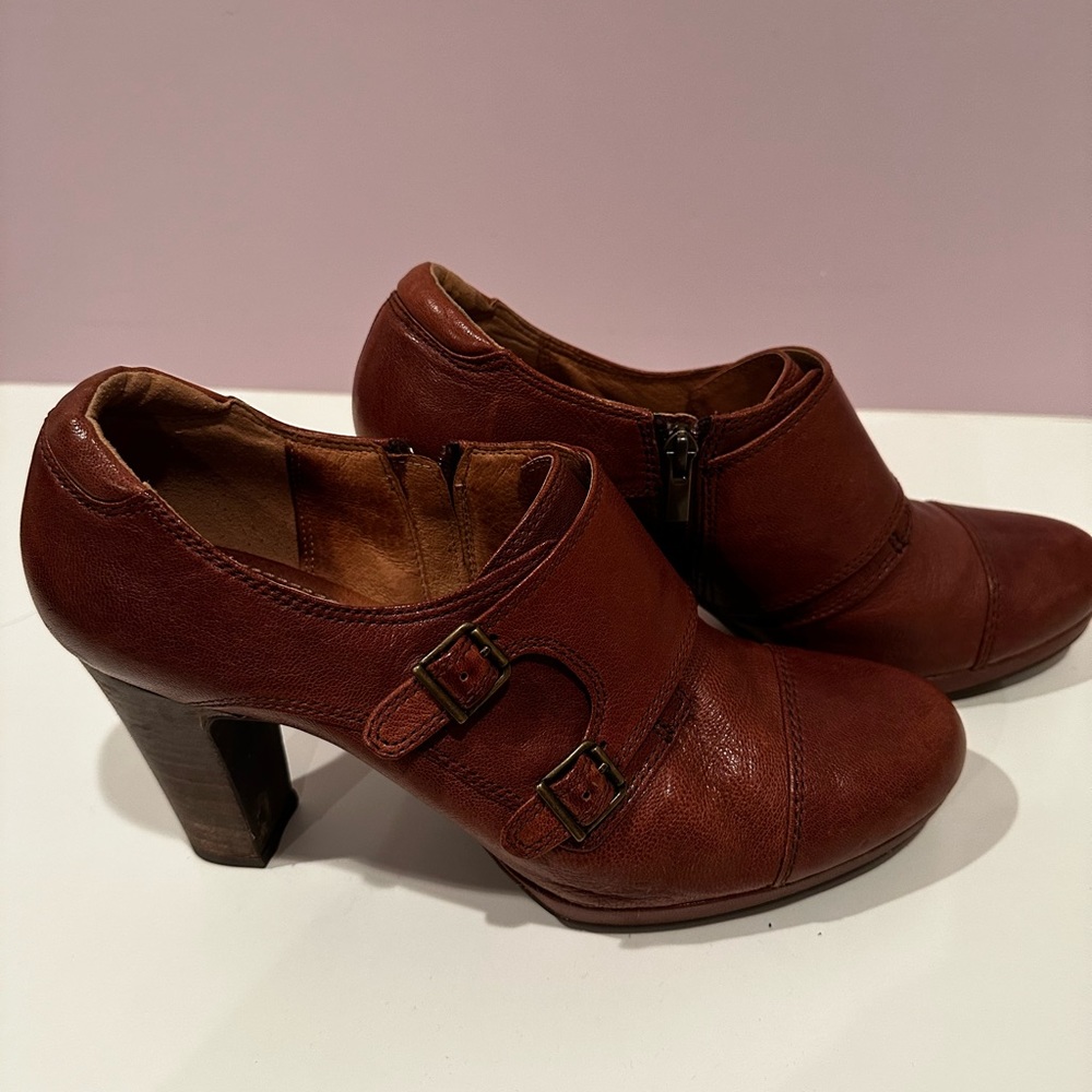 Clarks Brown Booties Size 12